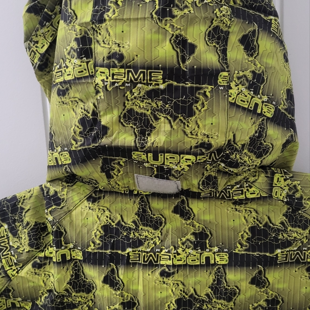 Supreme North Face Jacket - Green Camo - Picture 4 of 4
